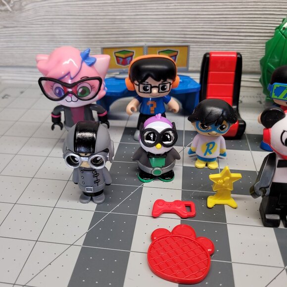 Ryans World Action Figures Recycle Truck Super Spy Peck Combo Panda Gamer - Picture 2 of 6